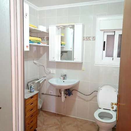 El Chaparral Seaview: 2-bedroom With Pool And Terrace